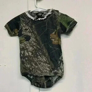 Wolf mountain baby blouse